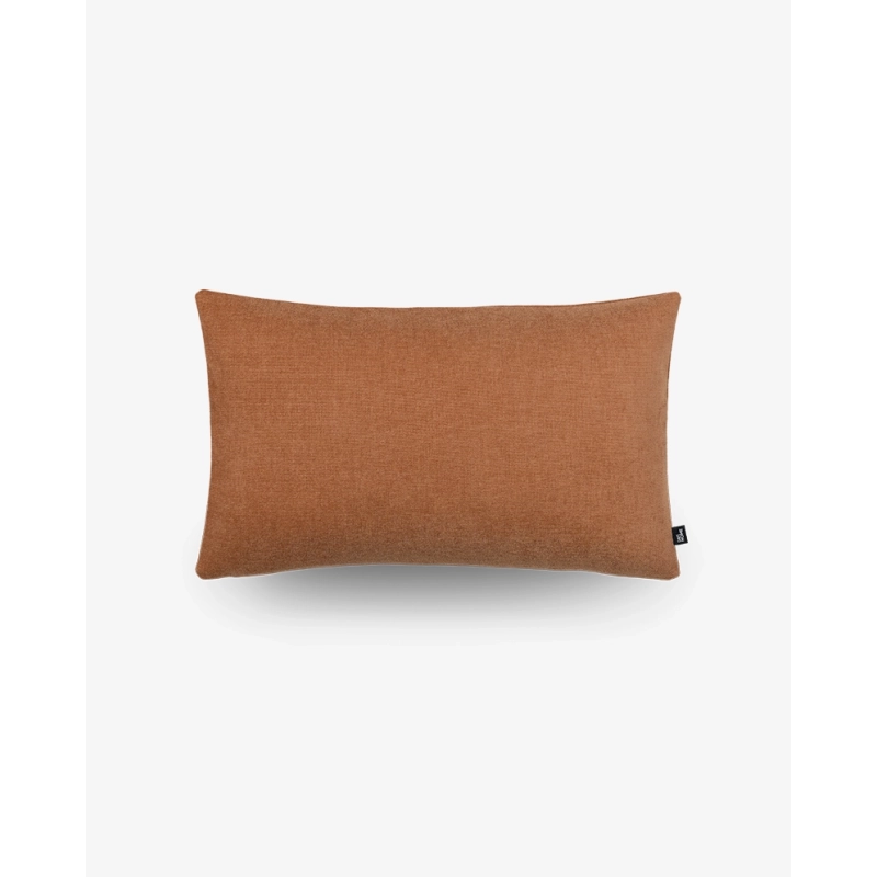 Poduszka dekoracyjna 30x50 brązowa – BASIC | Davis Home
